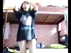 Adolescente de pelo oscuro videos lesbicos maduras con tetas turgentes es embestida por su masajista