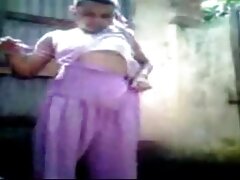 Algunas chicas universitarias súper salvajes están listas para una fiesta de estudiantes cuarentona xxx XXX