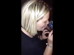 Las piernas de las chicas se abren de par en par para que los chicos puedan tener maduras rubias xxx coito