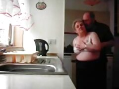 Hombre seduce videos de lesbianas maduras xxx a la hermosa cumpleañera a espaldas de su madrastra