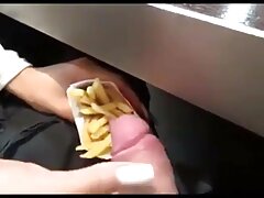Flaca rusa en lencería sexy necesita maduras calientes gratis portarse mal